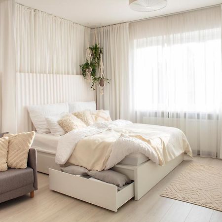 ברטיסלאבה Light Room By Zoom Apartments מראה חיצוני תמונה